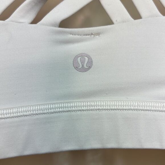 Lululemon white beat the heat cross cross tank with built in bra size 6 EUC - Picture 7 of 9